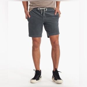 Vuori Corduroy Shorts Mens Size M Gray 8" Inseam V385